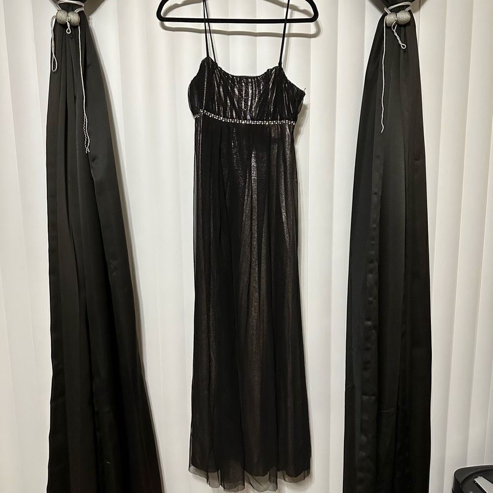 Soydan black/silver formal dress , adjustable straps, top layer black mesh, unde